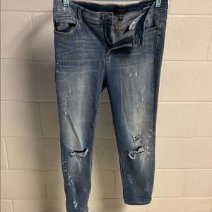 Judy Blue Jeans Girlfriend Distressed Relaxed Fit. 13/31